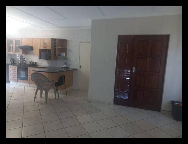 3 BEDROOM SIMPLEX FOR SALE IN ARBORETUM